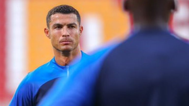 En medio del ‘huracán’, el dueño del Valencia posa con… Cristiano Ronaldo