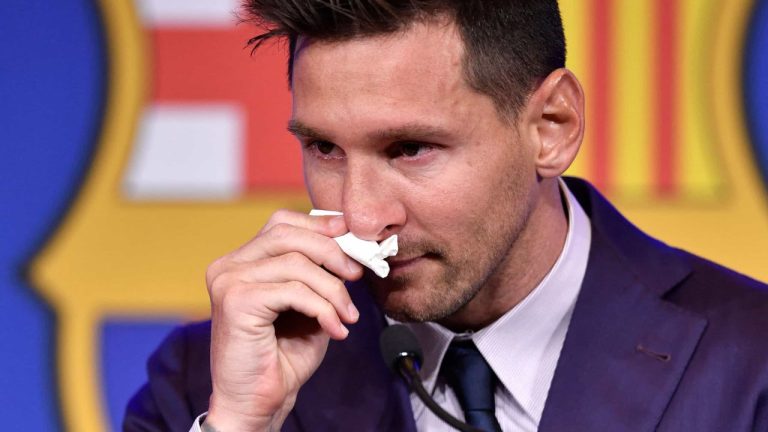 Lionel Messi frustrado: «Quería retirarme en el Barcelona, ​​pero…»