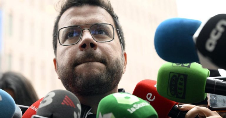 España: el gobierno desclasifica documentos sobre el espionaje al presidente catalán