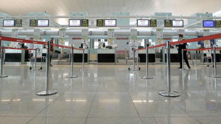 El Aeropuerto de Barcelona activa la alerta tras «escape» de material radiactivo