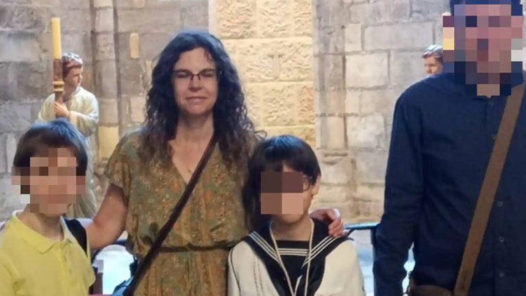 Niños matan a madre adoptiva en España.  Colegas «totalmente conmocionados»