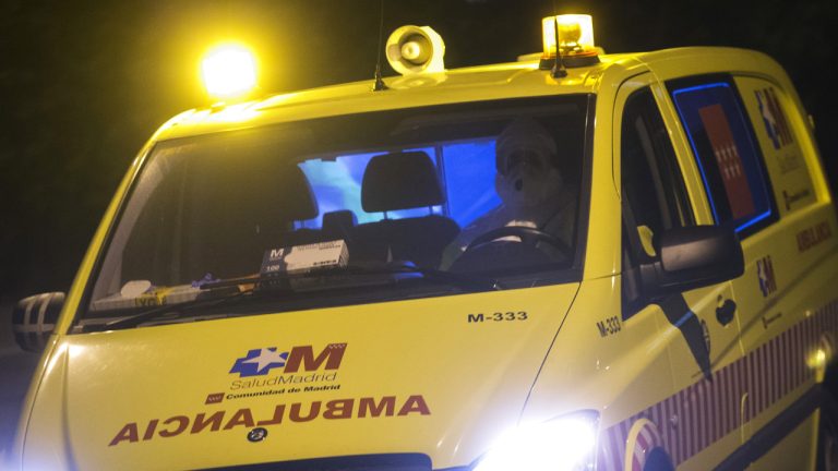 Una mujer resulta herida y un perro muere tras un incendio que destruye una casa en Mallorca