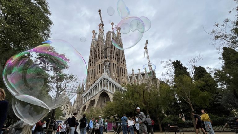 Barcelona.  Las obras de la Sagrada Familia finalizarán en 2026 (pero no del todo)