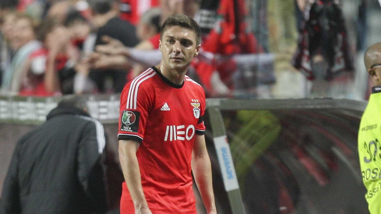 Coentrão conspira al ex-Benfica: "Me arrepiento de no haber firmado por más tiempo"