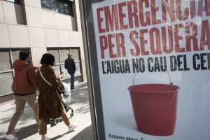 «Emergencia».  Cataluña podrá restringir el uso del agua a los turistas