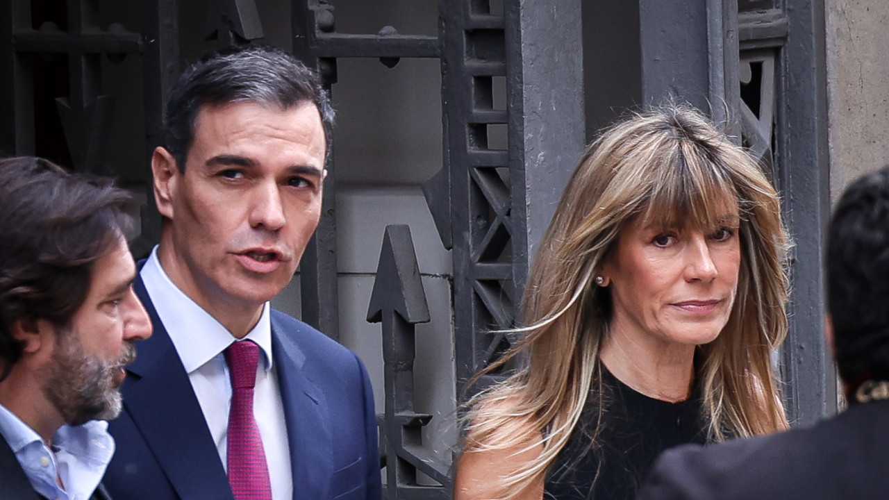 La esposa de Sánchez investigada por tráfico de influencias y corrupción