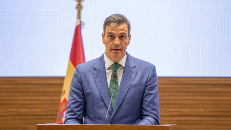 Sánchez abordará el reconocimiento de Palestina con Montenegro