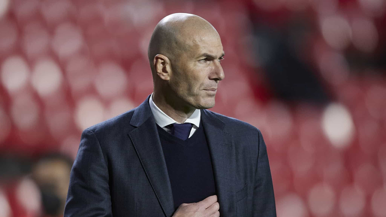 Zidane a punto de volver a la acción, tres años después de dejar el Real Madrid