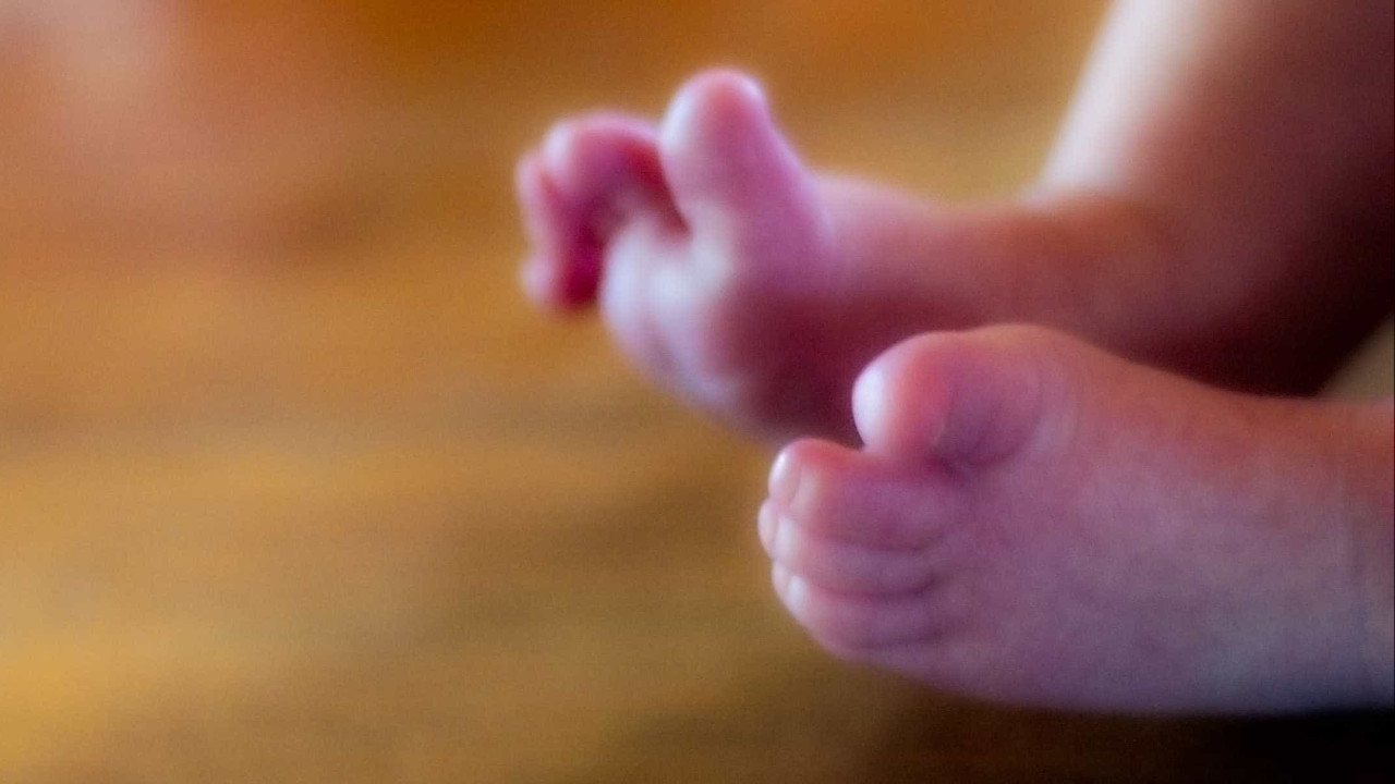 Bebé recién nacido aparece muerto en un armario en Sevilla