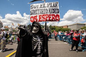 Miles de españoles se manifestaron en Madrid por la salud pública