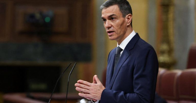 España podría regularizar a casi un millón de inmigrantes indocumentados, el doble de lo previsto