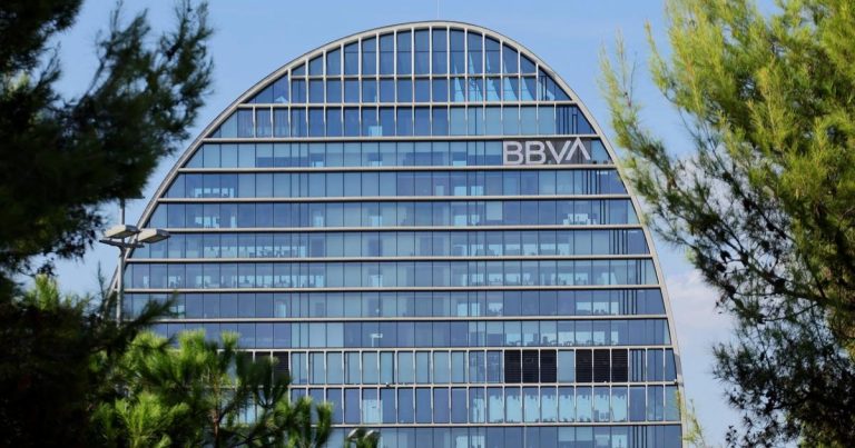En España se exigen 173 años de prisión al exjefe del BBVA por caso de espionaje