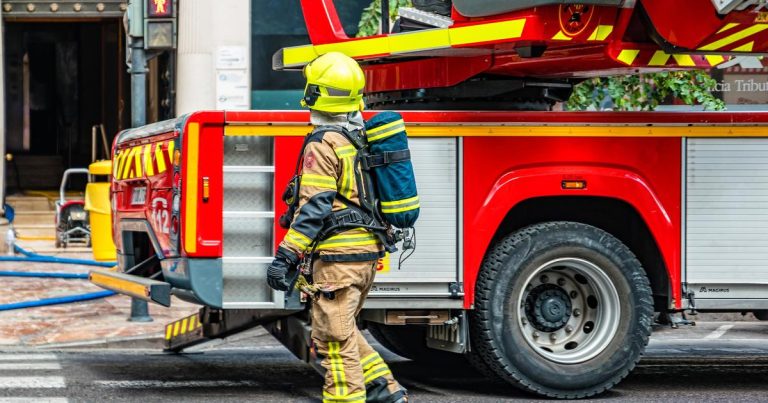 España: muerte de tres mujeres en incendio provocado, un hombre bajo custodia policial