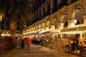 España preparada para cerrar las terrazas de bares y restaurantes este verano en caso de mucho calor