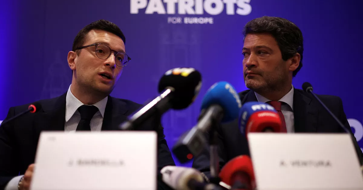 Regularizar a casi medio millón de inmigrantes indocumentados convertirá a España en “la puerta de entrada al hundimiento migratorio de Europa”, cree Jordan Bardella