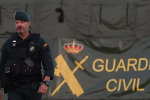 España: La Guardia Civil entra en la sede del Partido Socialista como parte de la investigación sobre un exactivista
