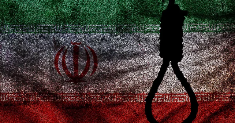 Irán: tres hombres ahorcados tras ser declarados culpables de violar a menores
