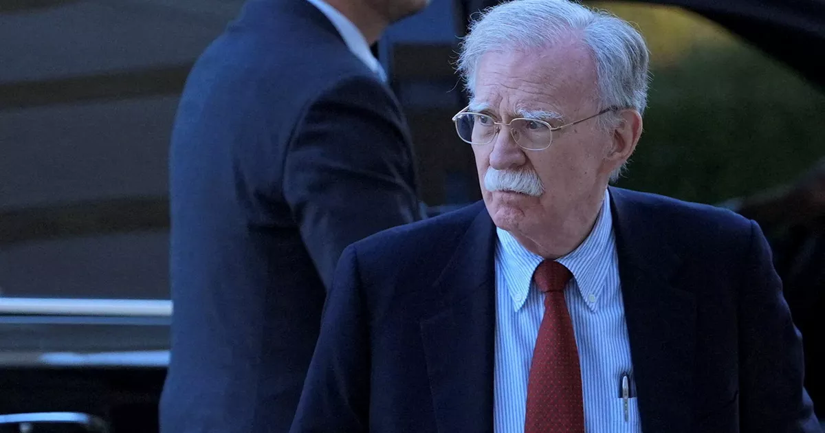 John Bolton, exasesor de Trump, se declarará culpable de retener documentos clasificados, según la prensa estadounidense