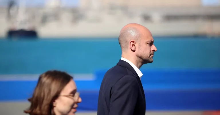 “Podemos ir más allá”: se estudian nuevas sanciones europeas contra los colonos israelíes en Cisjordania, según Jean-Noël Barrot