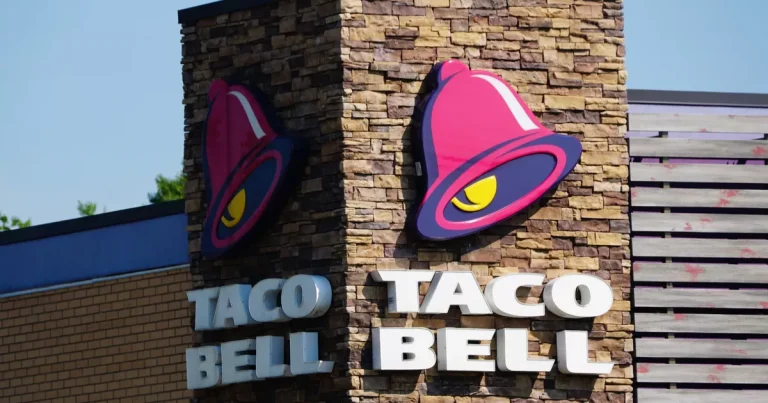 Estados Unidos: la marca de comida rápida Taco Bell prohíbe su ensalada tras varios casos de infecciones intestinales