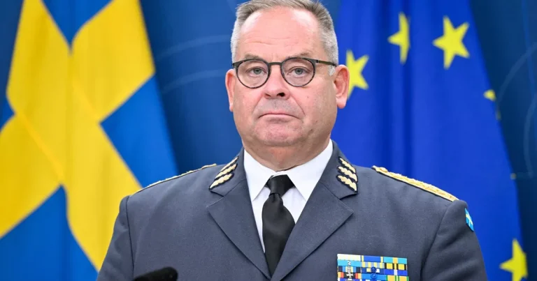 “Rusia es capaz de correr riesgos enormes”: el jefe del Estado Mayor sueco advierte de un posible “ataque” en Europa