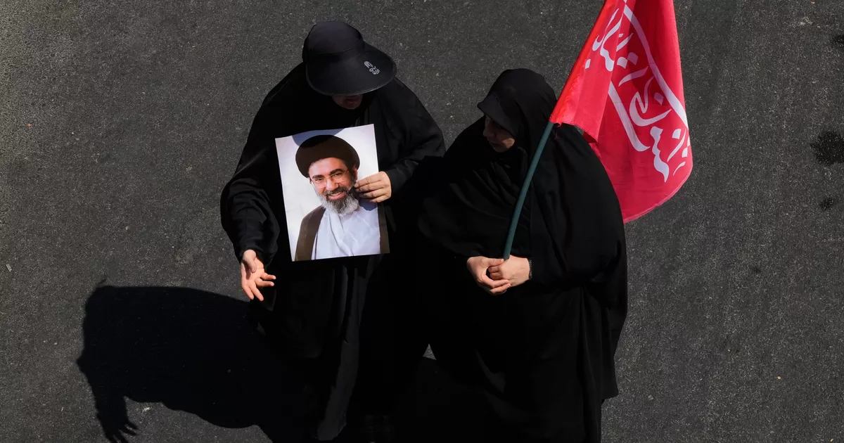 Consejo Supremo, Pasdarans, ejército... El poder iraní adquiere nuevas caras
