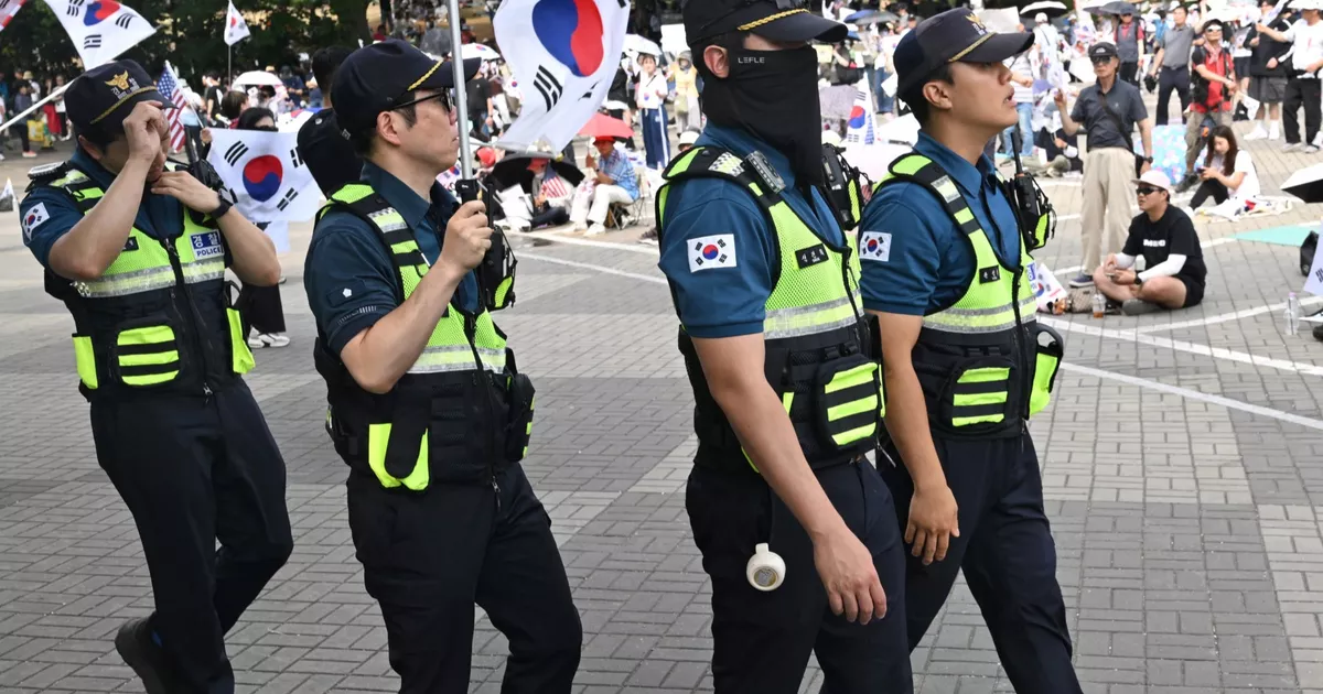 Corea del Sur: ocho estudiantes arrestados tras intentar ingresar a una base estadounidense