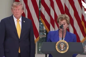 Donald Trump vuelve a vincular la vacunación infantil y el autismo, y advierte a las escuelas estadounidenses sobre el género