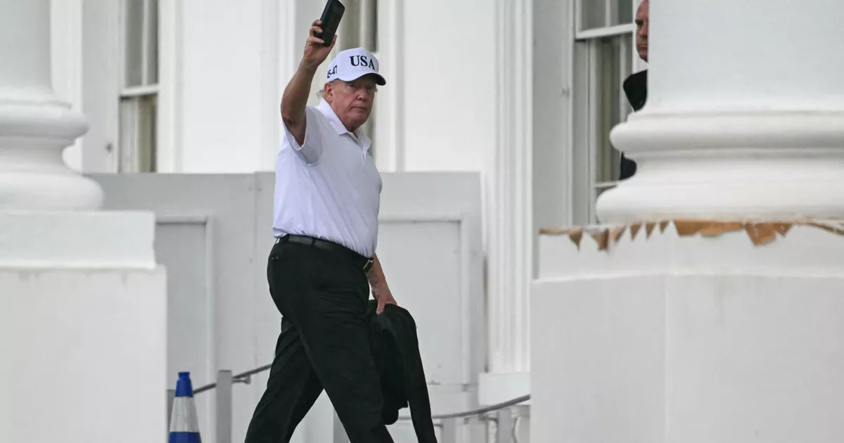 Hombre armado arrestado en el campo de golf de Trump en California antes de la visita del presidente