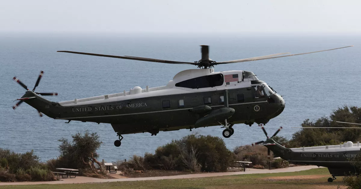 “Hubo una pérdida momentánea de la distancia de seguridad”: un helicóptero que transportaba a Donald Trump se encuentra demasiado cerca de un avión de pasajeros que despegaba