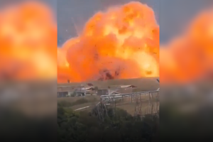 Italia: imágenes de la violenta explosión en una fábrica de municiones cerca de Roma