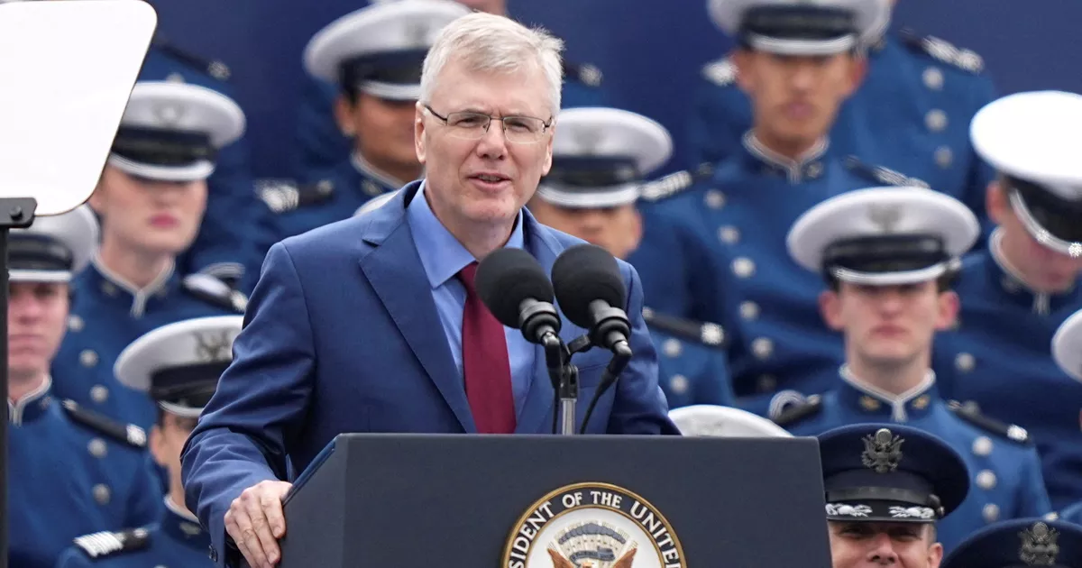 Armas en órbita: “Estados Unidos ahora acepta la idea de que mañana podremos luchar en el espacio”
