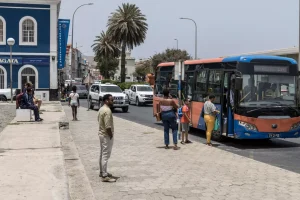 Cabo Verde: accidente de autobús mata al menos a 25 personas, principalmente niños y adolescentes