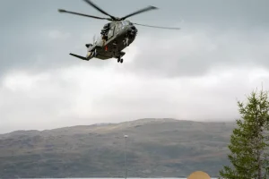Dinamarca: el primer ministro denuncia el tiroteo “irresponsable” de una fragata rusa contra un helicóptero danés
