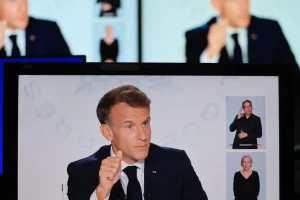 Emmanuel Macron niega la existencia de una alerta de la CIA sobre un posible ataque con drones rusos contra el sur de Francia