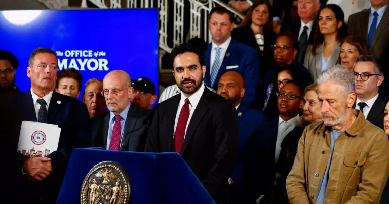 En Nueva York, genera polémica la presencia del alcalde Zohran Mamdani en las conmemoraciones del 11 de septiembre