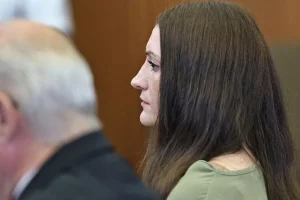 Estados Unidos: muy interesada en el juicio de Lindsay Clancy, una mujer mata a su hijo de dos años