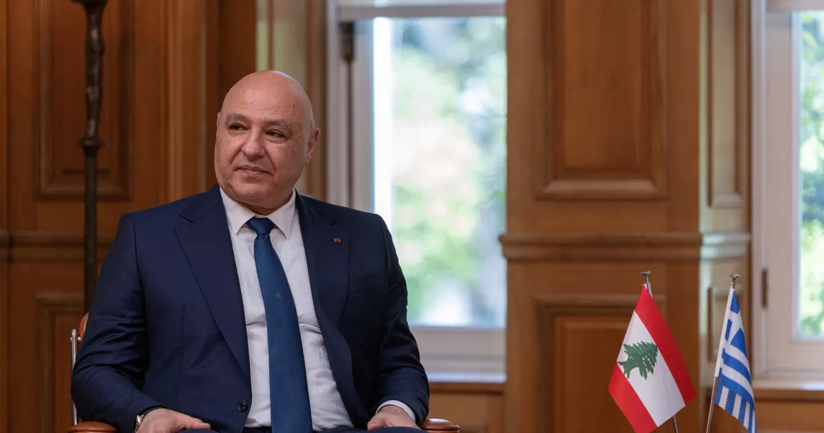 Líbano: el presidente visita cerca de un sitio estratégico dinamitado por Israel