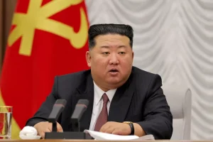 “Mi querido amigo”: Kim Jong-un promete a Vladimir Putin “apoyo inquebrantable” en su “guerra sagrada” en Ucrania