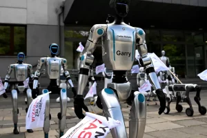 Polonia: un movimiento activista organiza una demostración de robots para exigir la regulación de la inteligencia artificial