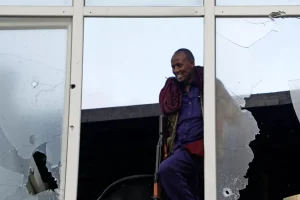 Somalia: los piratas liberan un carguero retenido como rehén desde abril
