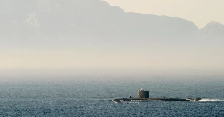 Torpedo estadounidense disparado desde un submarino británico no tripulado, un “gran avance”