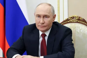 Vladimir Putin llama a los rusos a votar para “contribuir a la victoria” en Ucrania