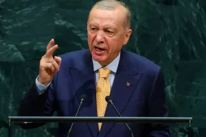 Ante los ataques hutíes, Turquía y Pakistán desplegarán fuerzas militares en Arabia Saudita