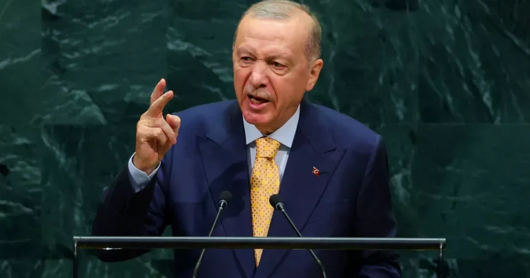 Ante los ataques hutíes, Turquía y Pakistán desplegarán fuerzas militares en Arabia Saudita