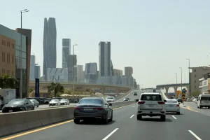 Ataques hutíes: Arabia Saudita anuncia la interceptación de misiles y drones sobre Riad y otras regiones