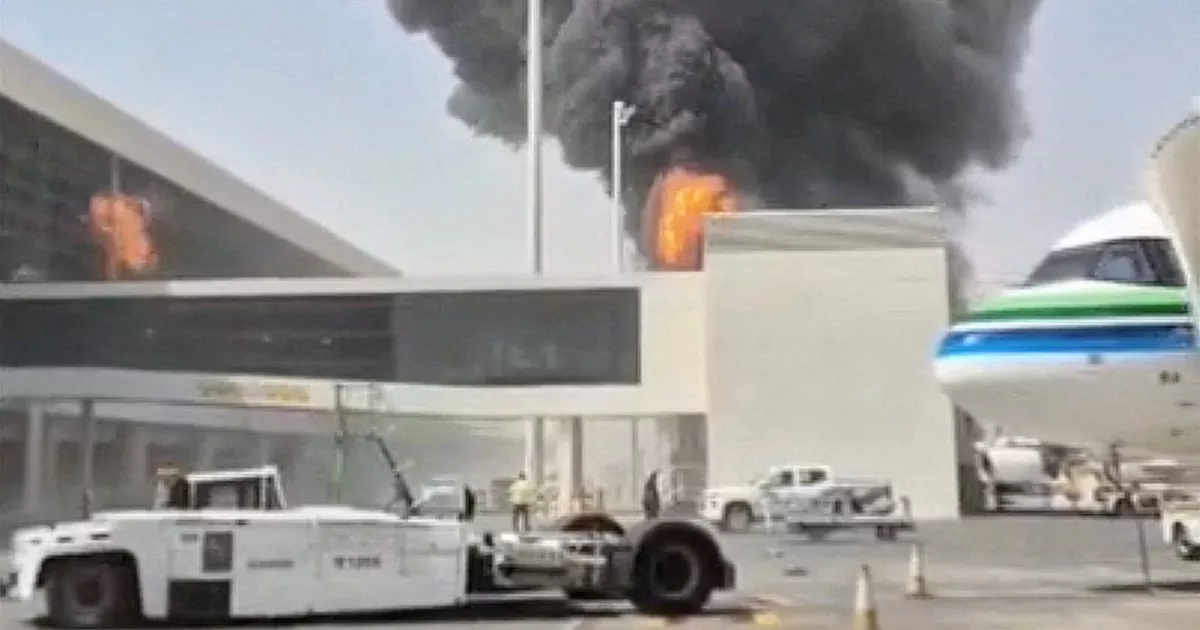 Con los ataques contra el aeropuerto de Riad, aumenta la preocupante escalada del conflicto entre Arabia Saudí y los rebeldes hutíes yemeníes