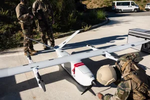 De las “granjas de drones” a los enjambres autónomos gracias a la IA: cómo el ejército francés acelera su transformación