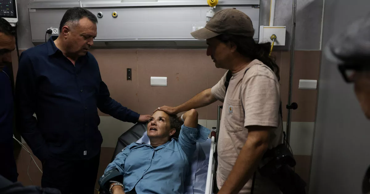 “De repente vi más de 50 hombres enmascarados”: un periodista estadounidense testifica tras ser golpeado por colonos en Cisjordania