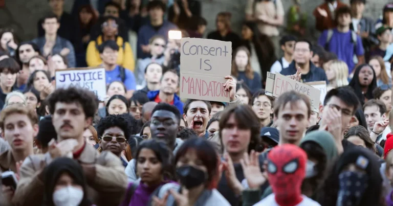 “Debemos atacar estos lugares”: en la Universidad de Cornell, el sistema de fraternidades puesto en duda tras una violación en grupo